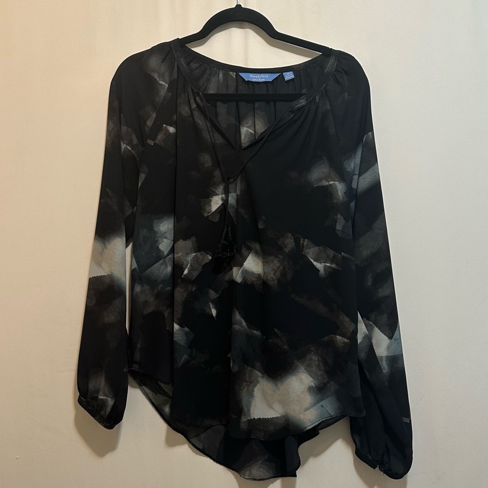 Simply Vera Vera Wang Black and Gray Blouse